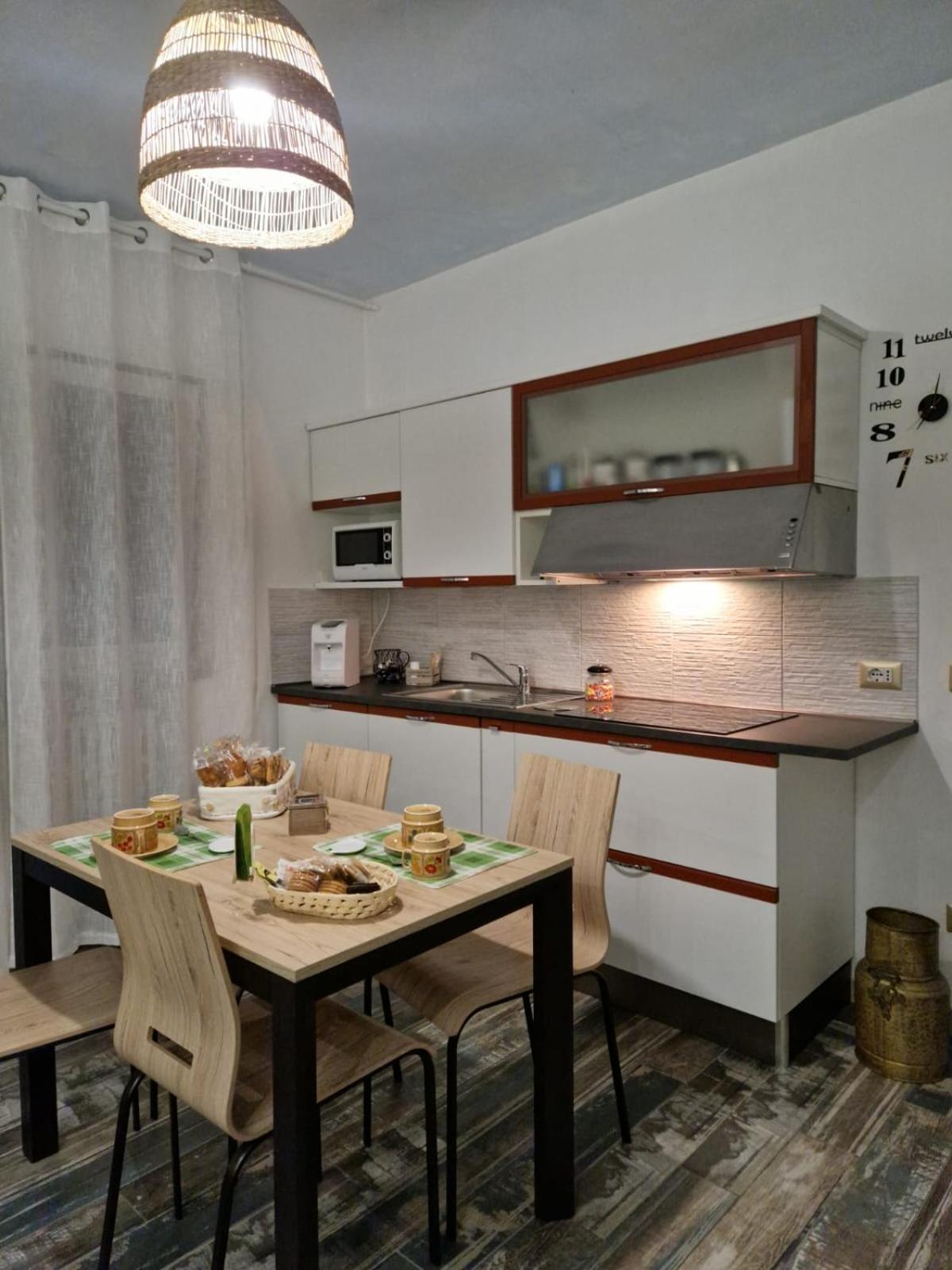 Casa Marx Bed & Breakfast Sedriano ภายนอก รูปภาพ